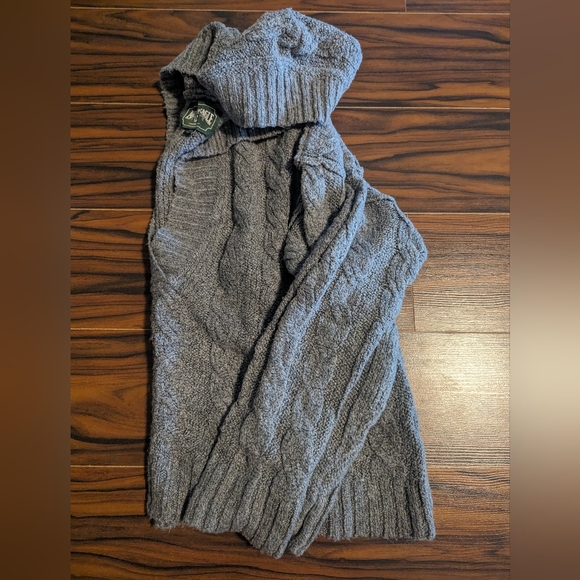 American Eagle Size Small Women's Sweater - Picture 2 of 11